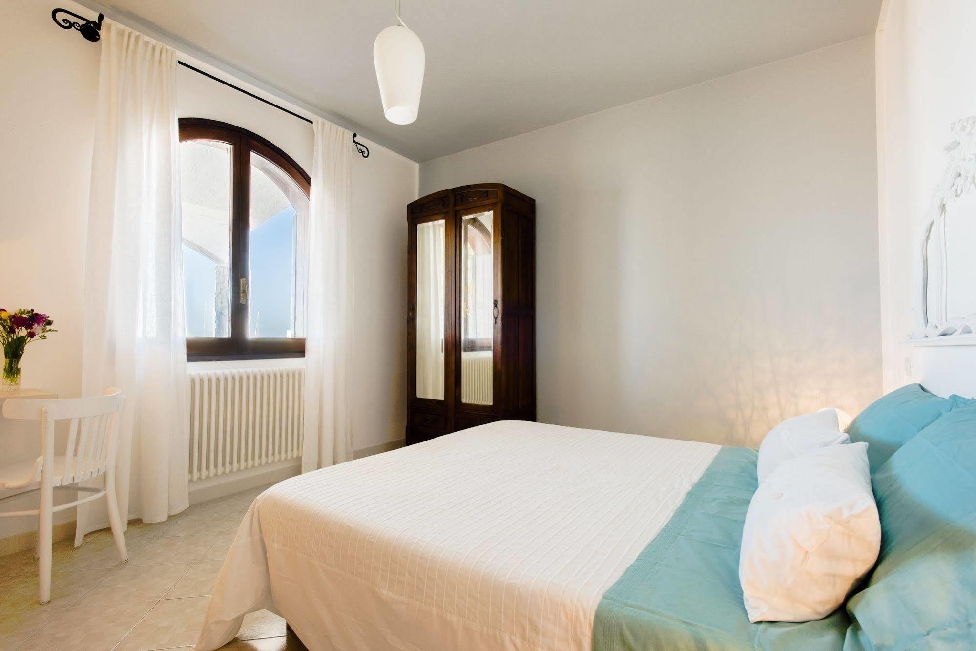 B&B Sa Cruxitta Портоскузо Екстер'єр фото